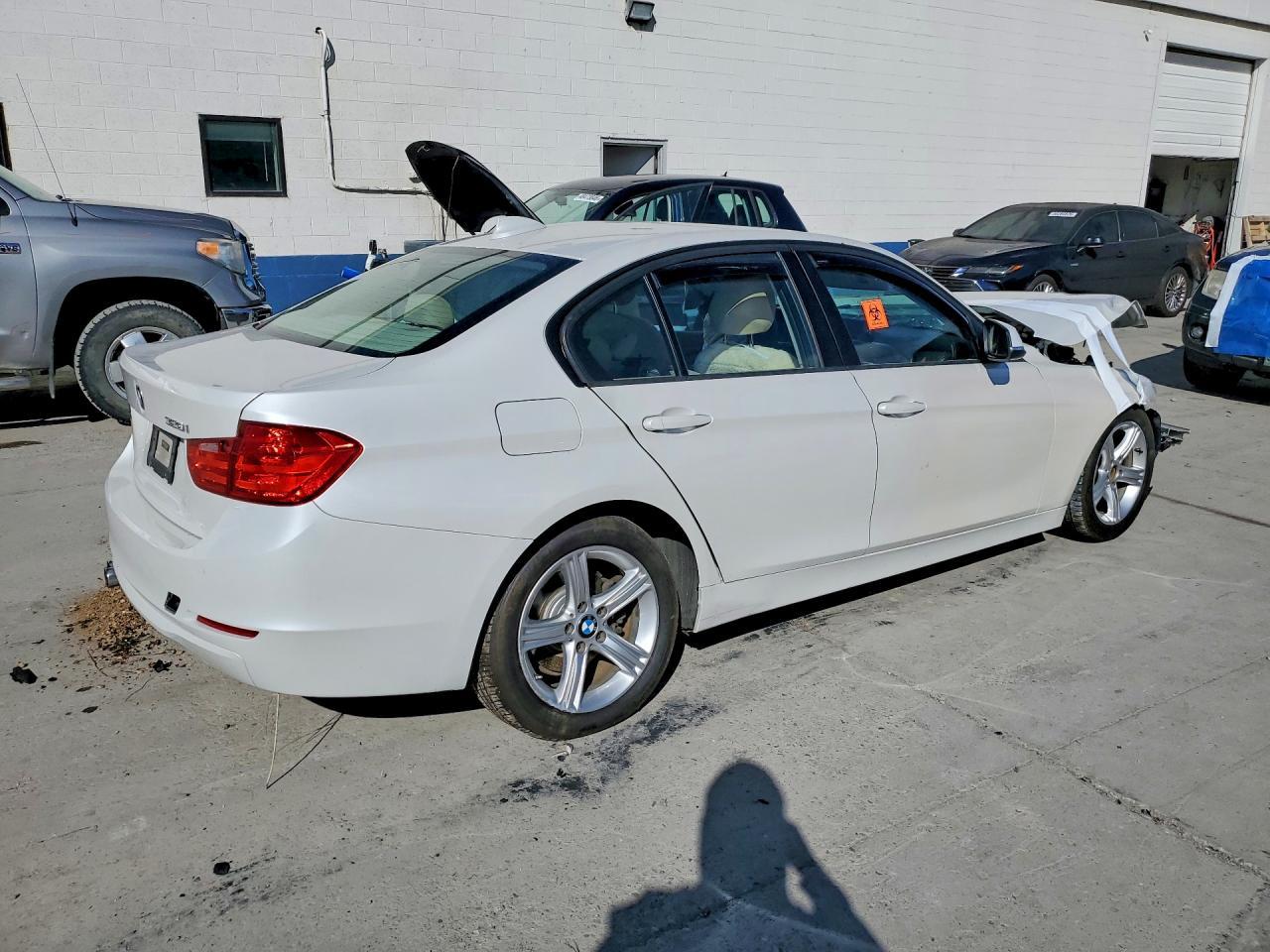 BMW Seria 3 - zdjęcie 3