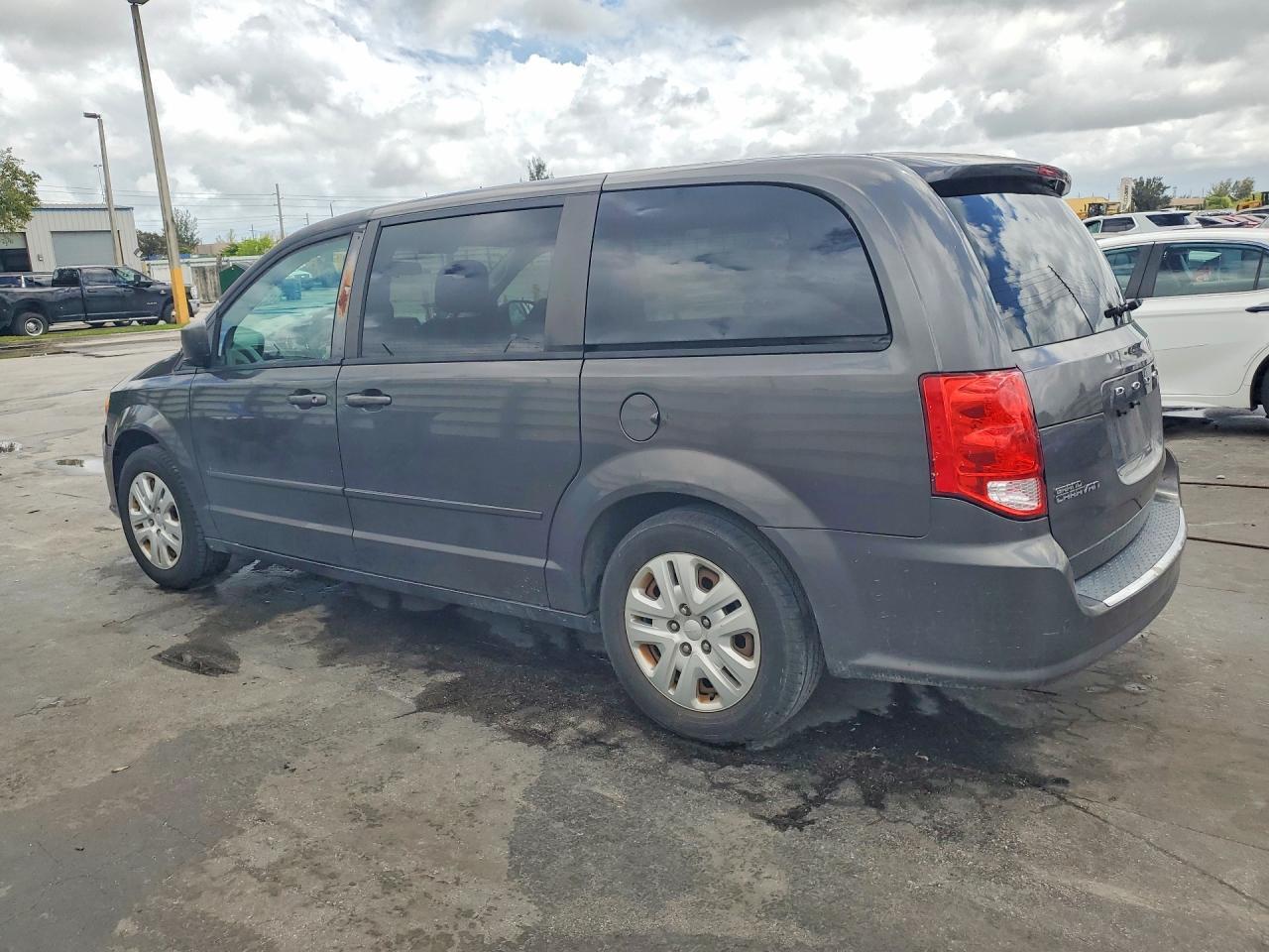2015 Dodge Grand Caravan Se - zdjęcie 2