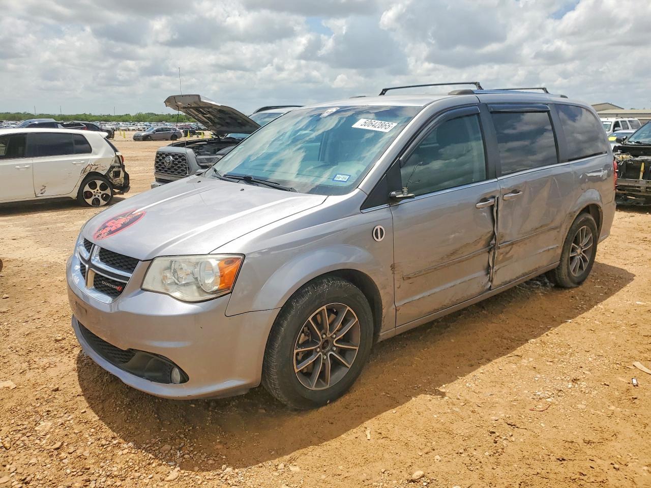2017 Dodge Grand Caravan Sxt - zdjęcie główne