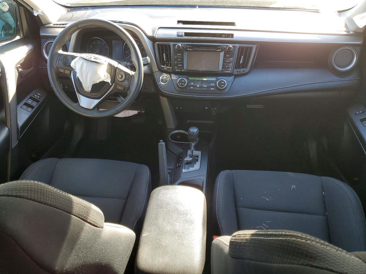 2018 Toyota Rav4 Xle - zdjęcie 8