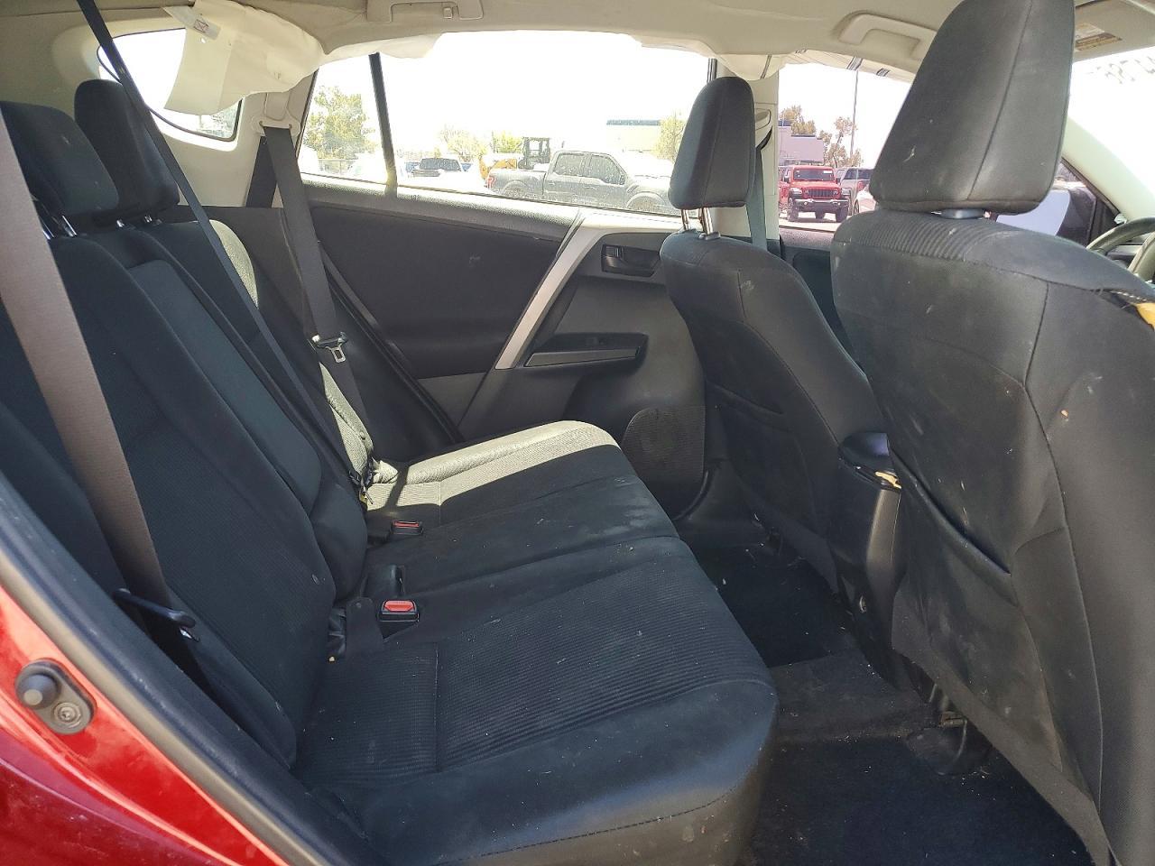 2018 Toyota Rav4 Le - zdjęcie 11