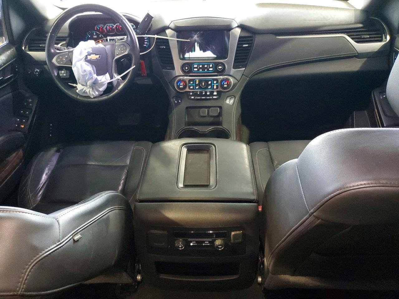 2016 Chevrolet Tahoe C1500 Lt - zdjęcie 8