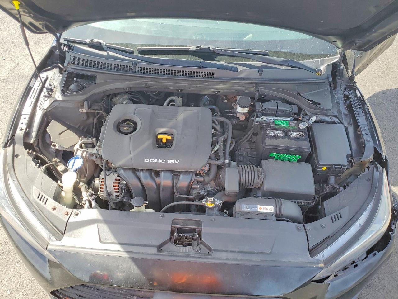 2016 Hyundai Veloster Base - zdjęcie 11