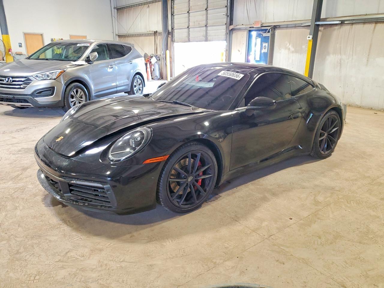 2020 Porsche 911 Carrera S - zdjęcie główne