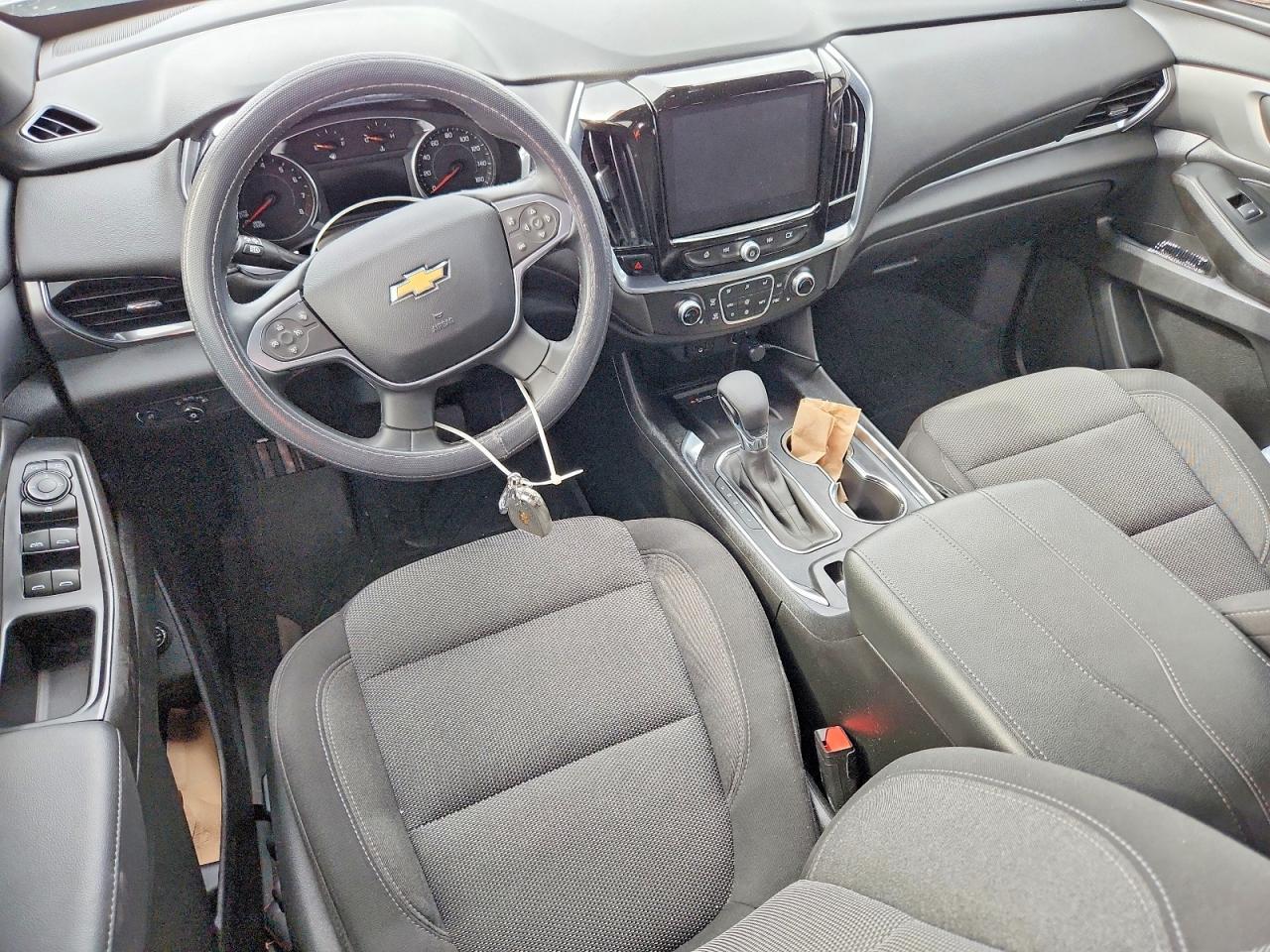 2023 Chevrolet Traverse Lt - zdjęcie 8