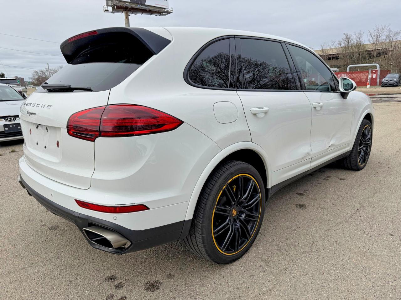 2018 Porsche Cayenne Platinum Edition - zdjęcie 4