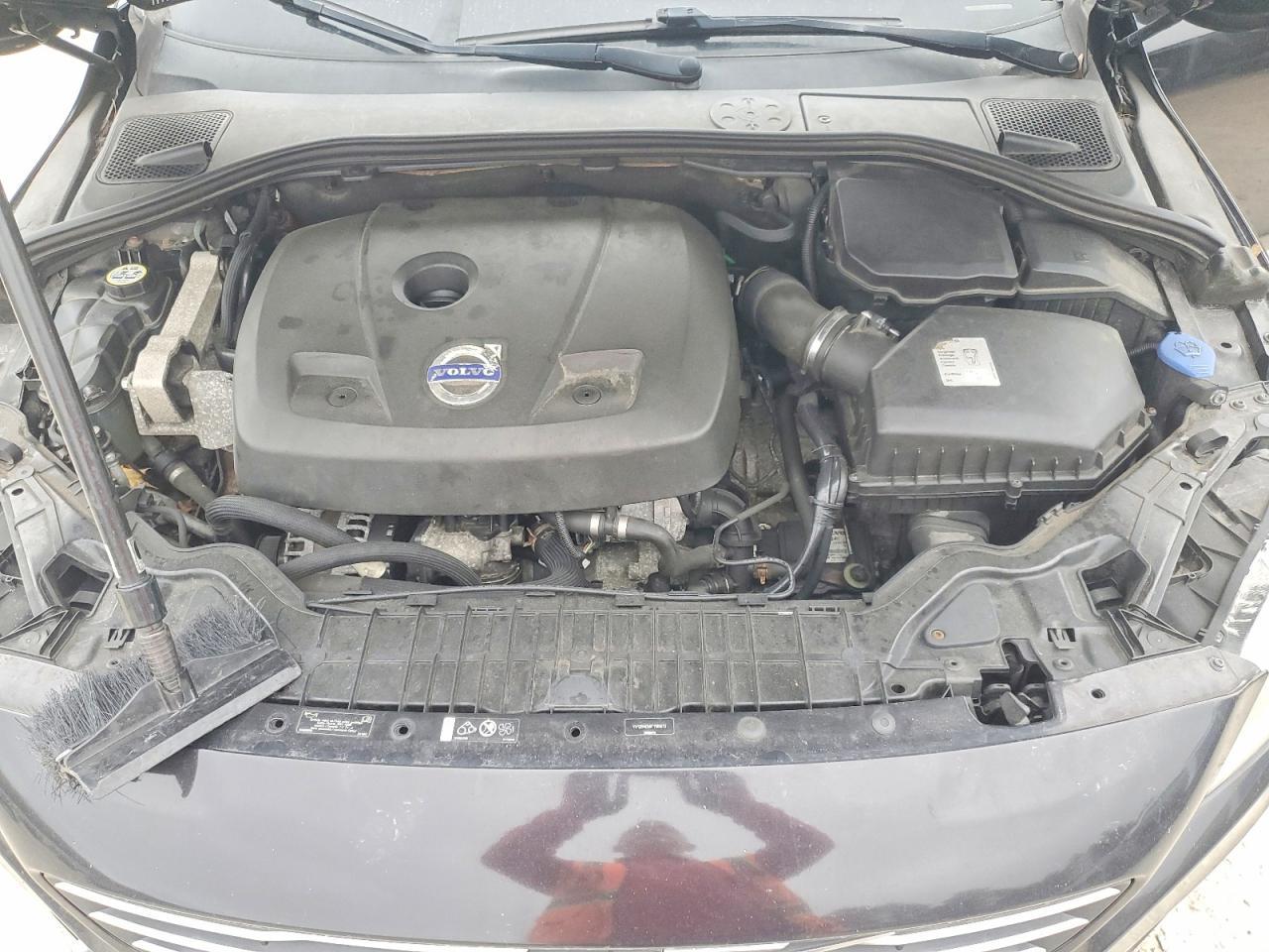 2015 Volvo V60 Premier - zdjęcie 11