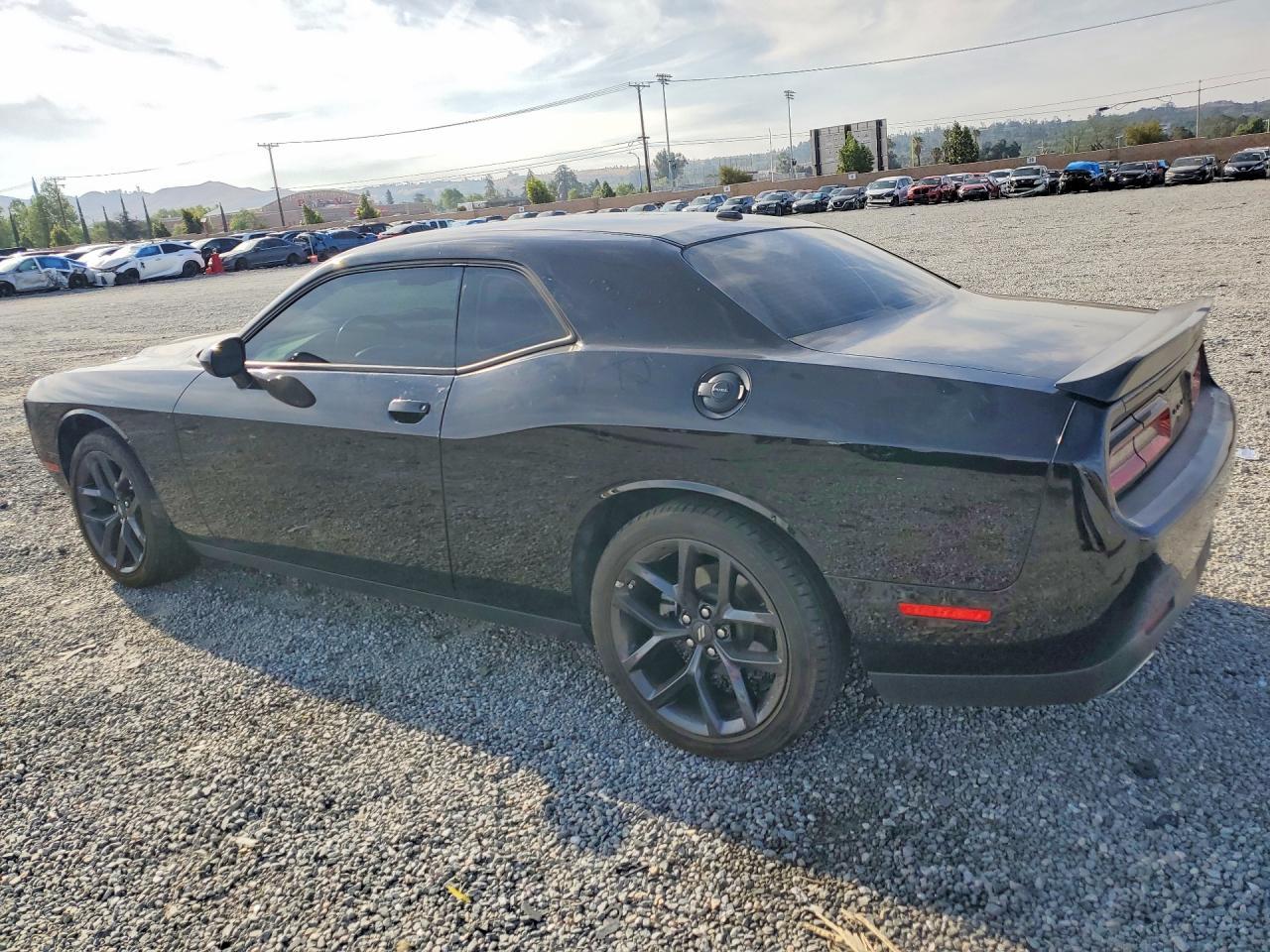 2023 Dodge Challenger Sxt - zdjęcie 2