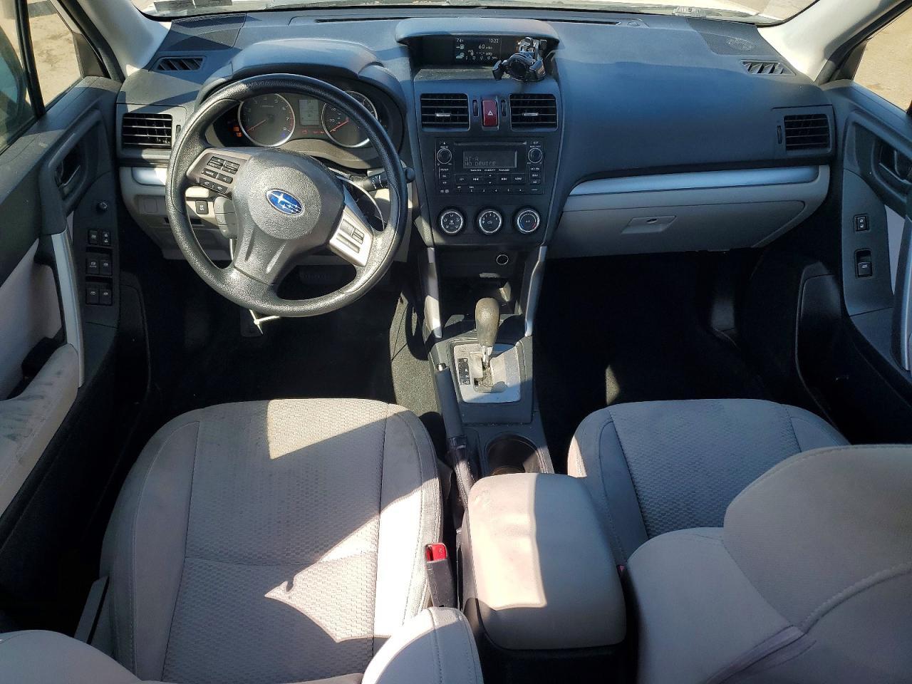 2015 Subaru Forester 2.5I - zdjęcie 8