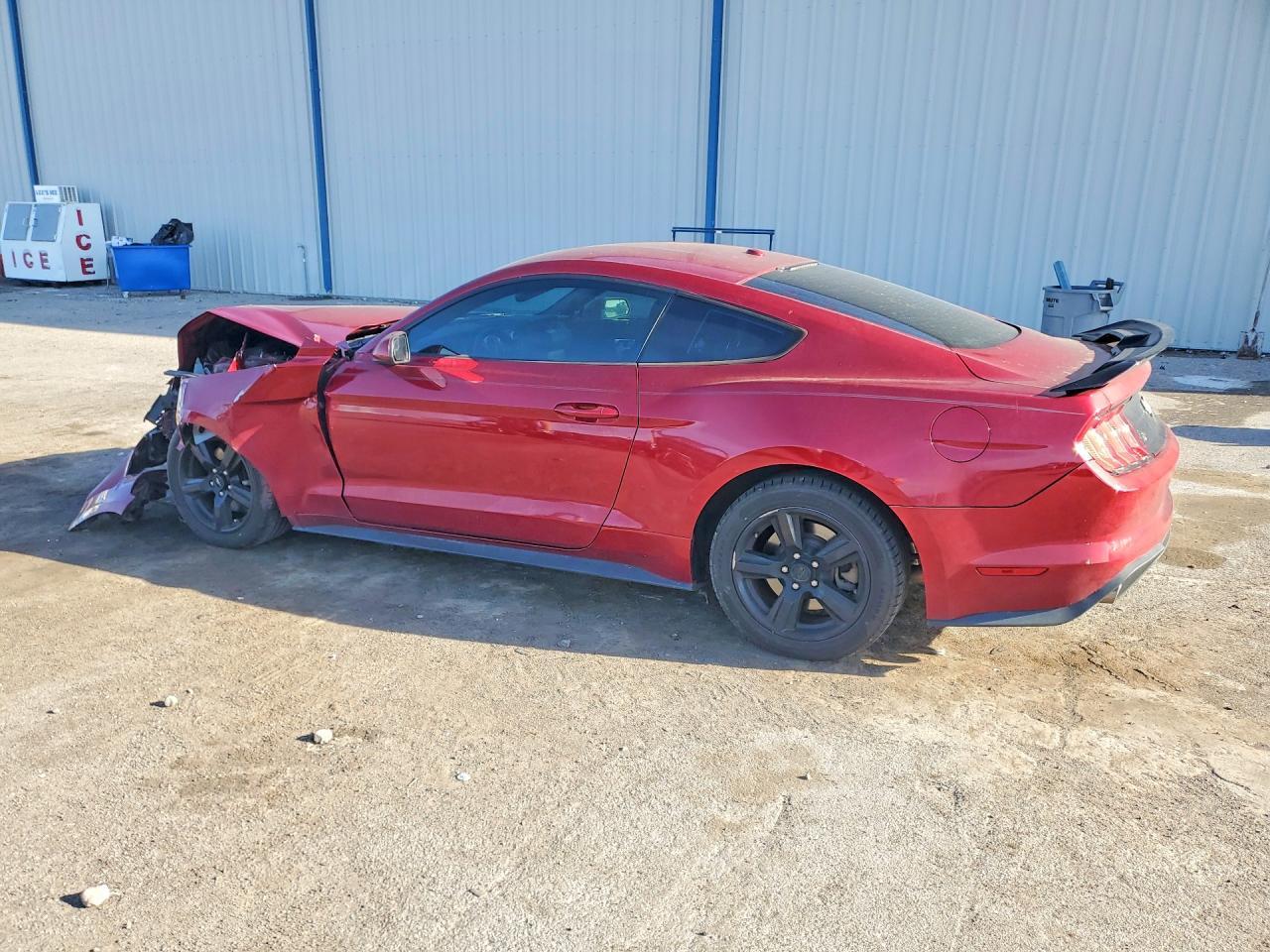 2019 Ford Mustang - zdjęcie 2