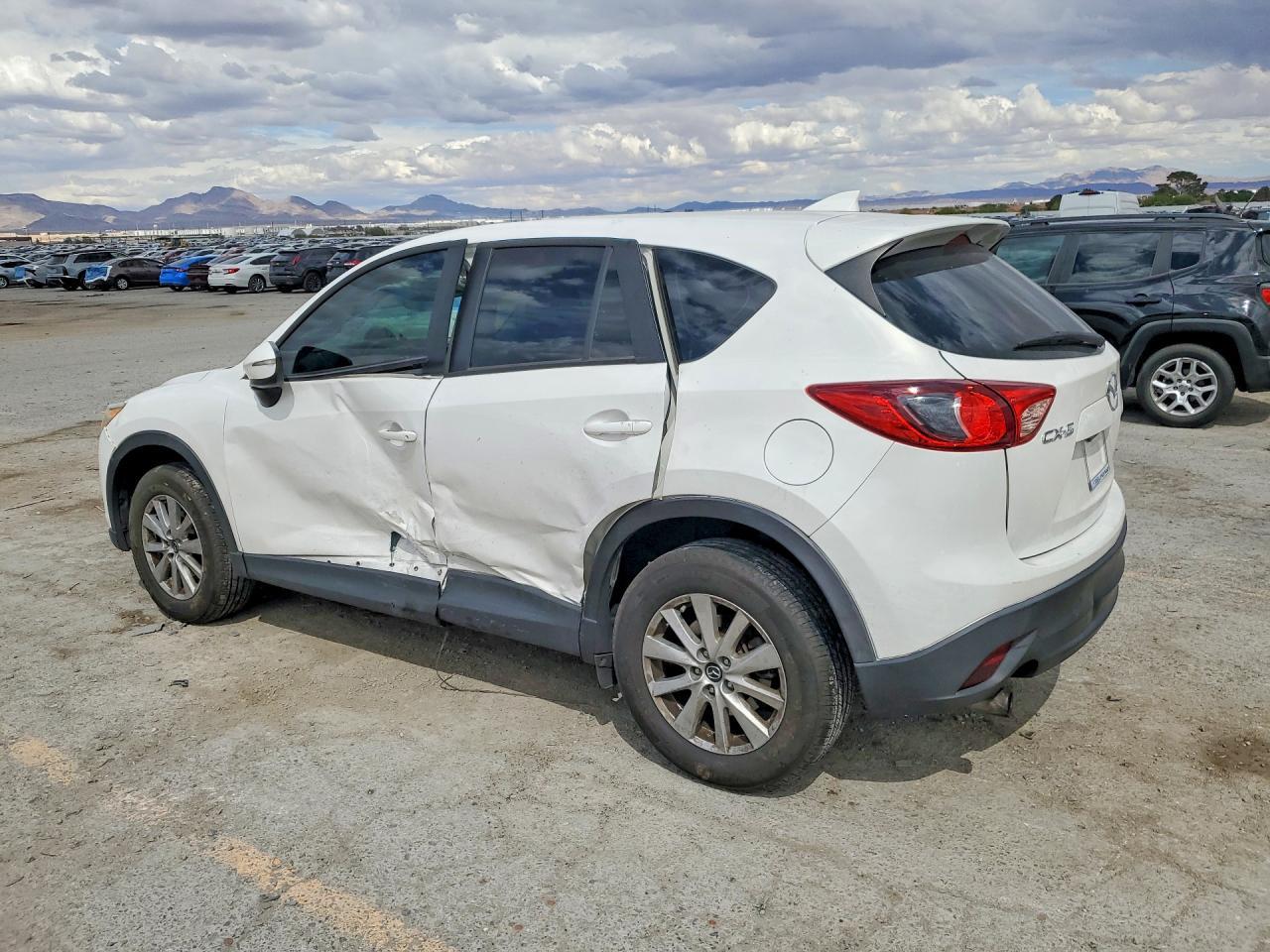 2016 Mazda Cx-5 Sport - zdjęcie 2