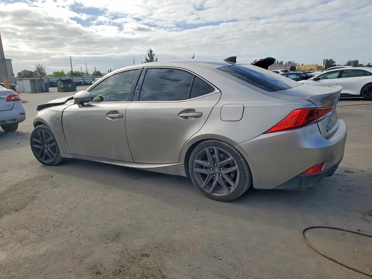 2017 Lexus Is 200T Base - zdjęcie 2
