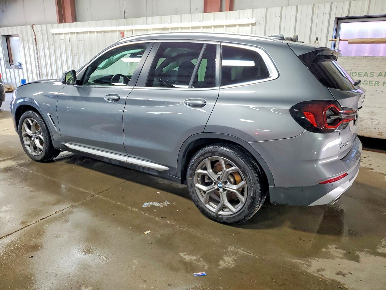 2023 BMW X3 xDrive30I - zdjęcie 2