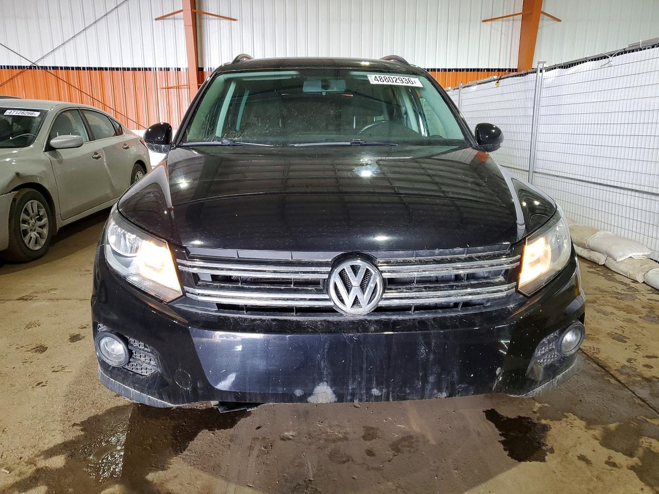 2014 Volkswagen Tiguan S - zdjęcie 5