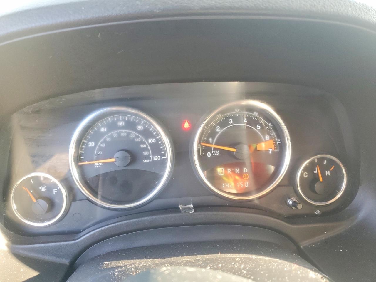 2015 Jeep Compass Latitude - zdjęcie 9