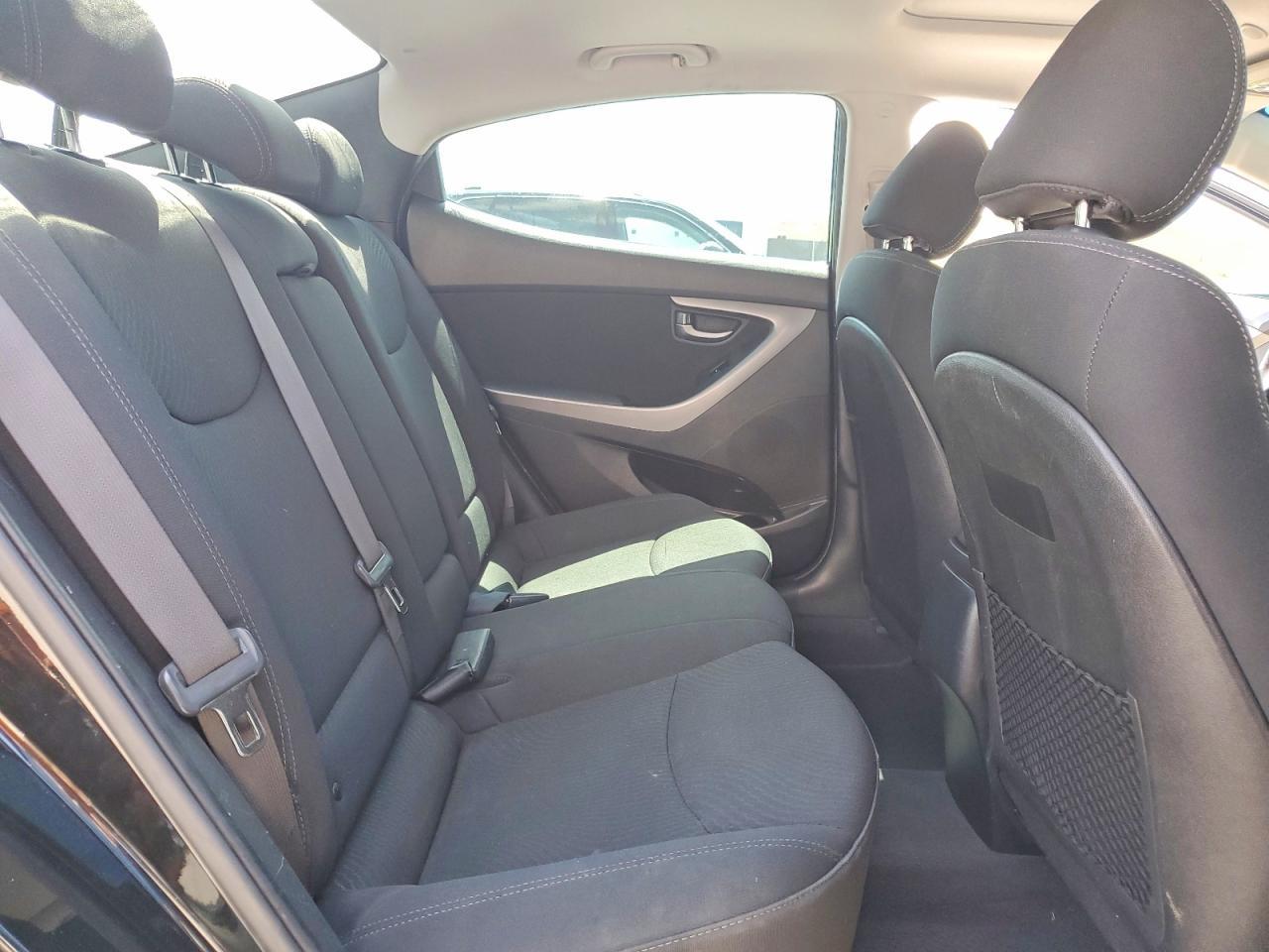 2015 Hyundai Elantra Se - zdjęcie 10