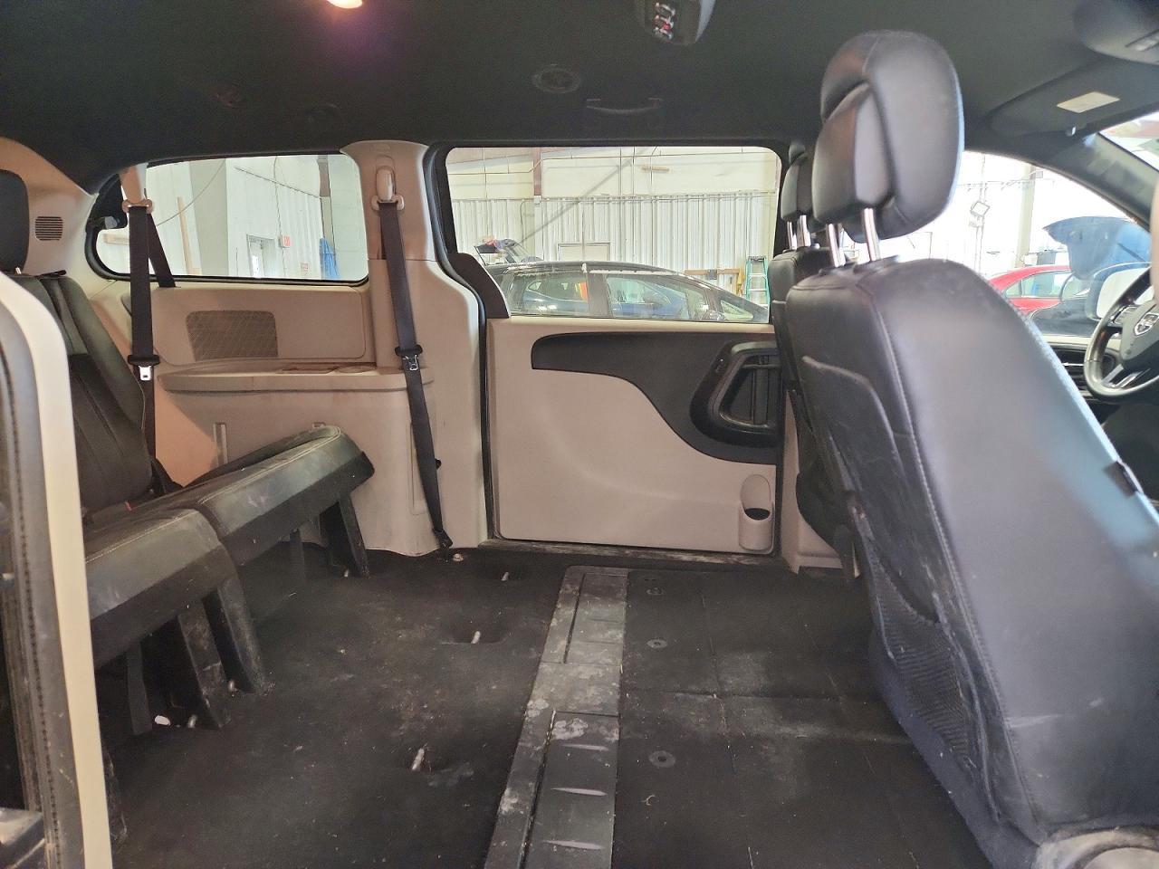 2017 Dodge Grand Caravan Sxt - zdjęcie 11