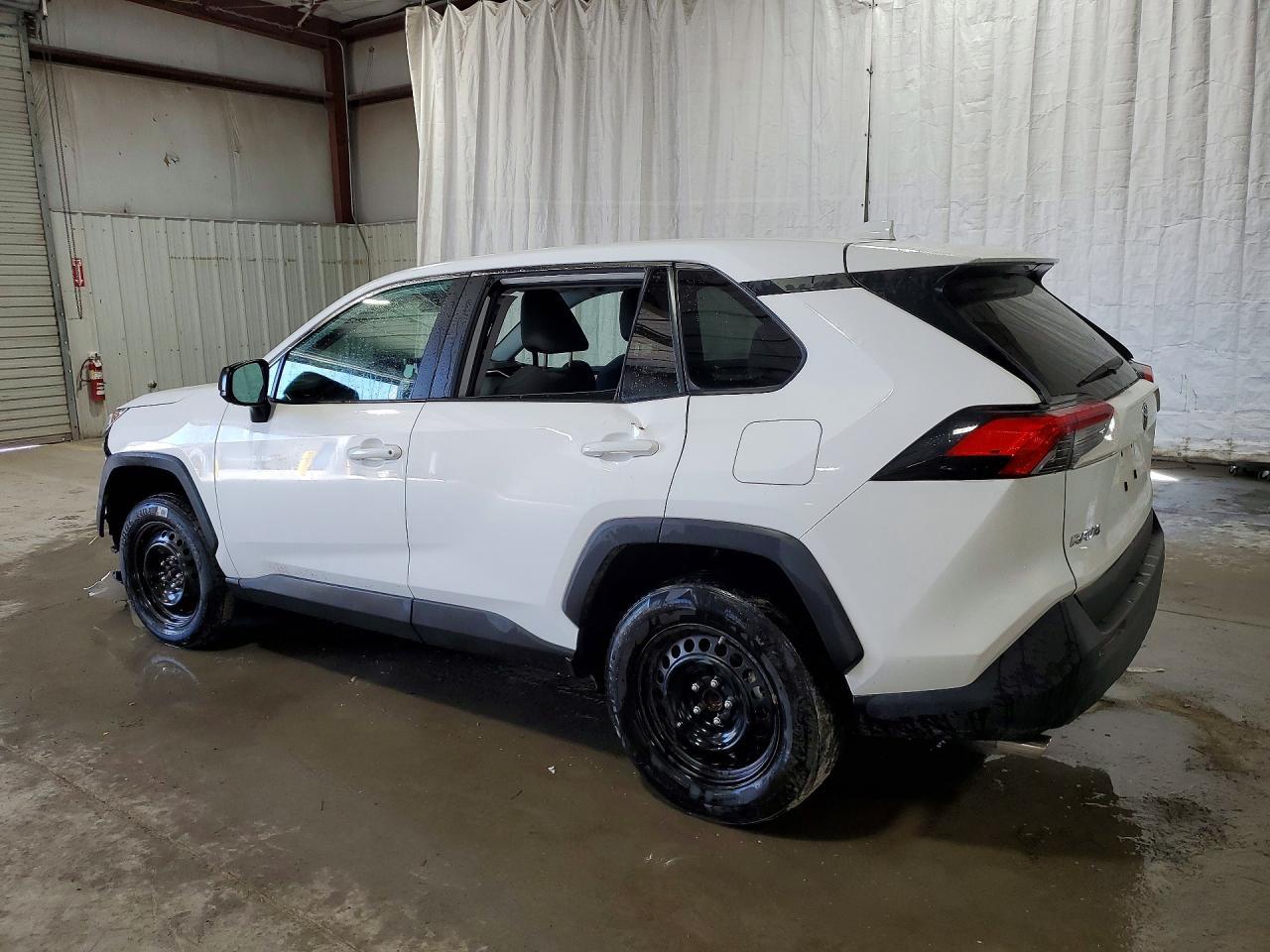 2025 Toyota Rav4 Le - zdjęcie 2