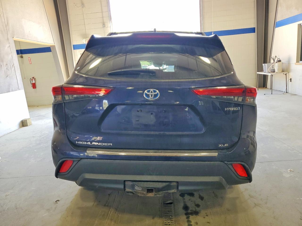 2021 Toyota Highlander Hybrid Xle - zdjęcie 6