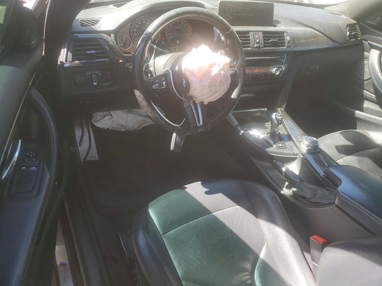 2015 BMW M4 - zdjęcie 8