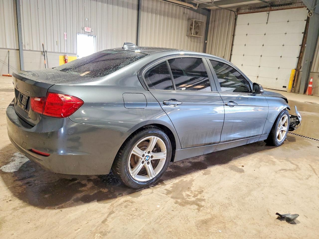 2015 BMW 328 Xi - zdjęcie 3
