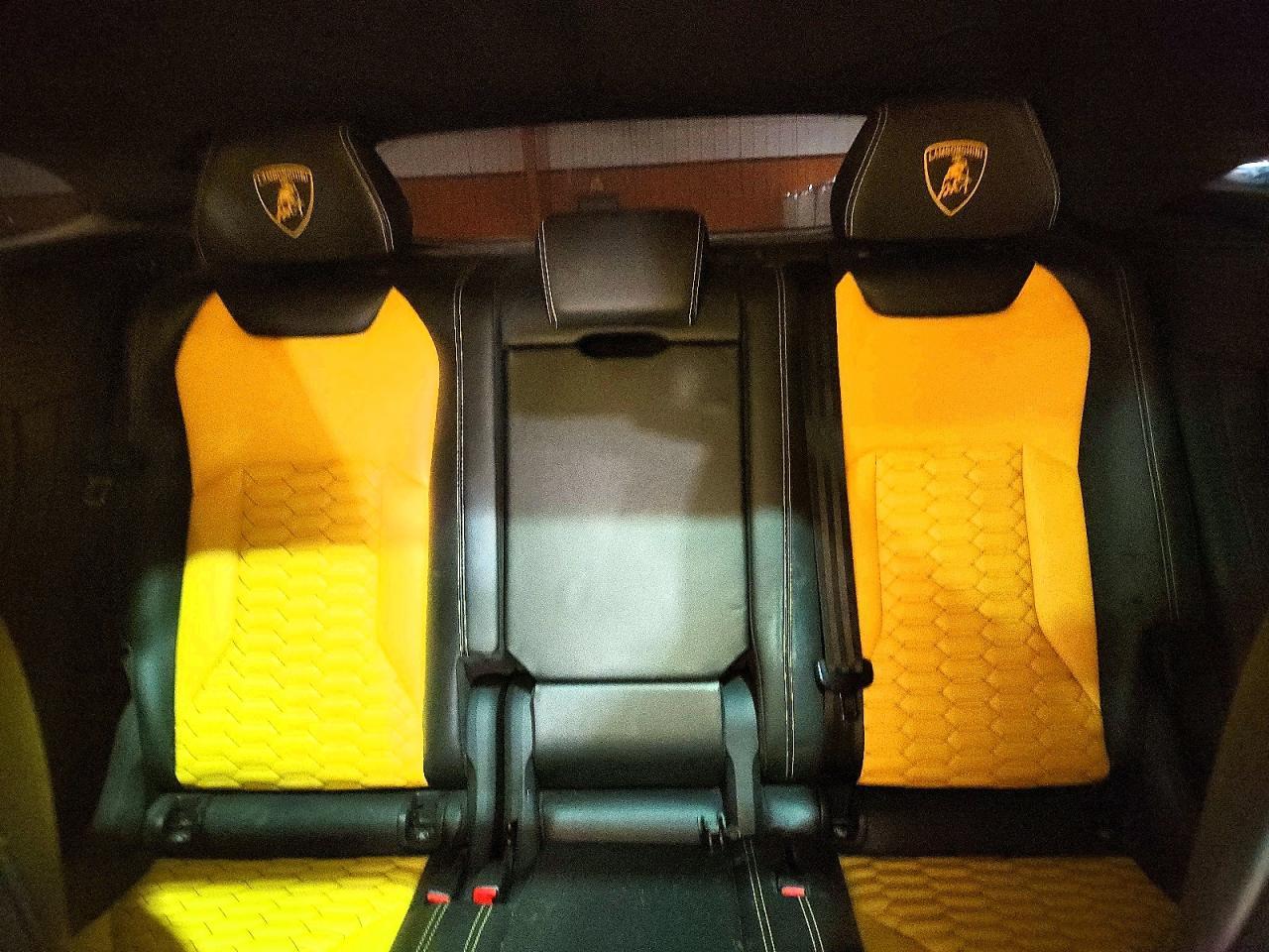 2022 Lamborghini Urus - zdjęcie 10