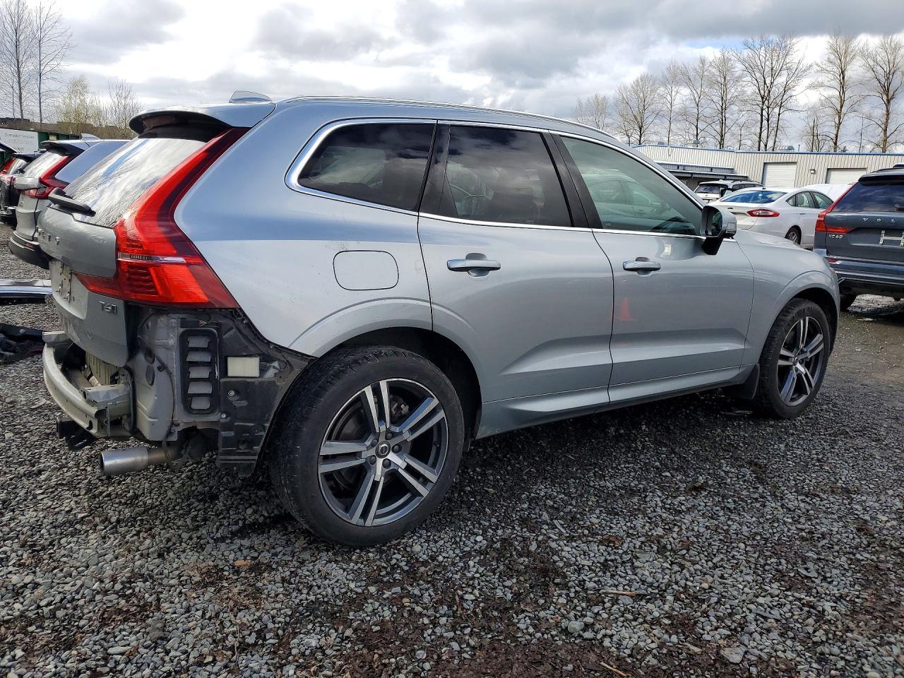 2018 Volvo Xc60 T6 Momentum - zdjęcie 3