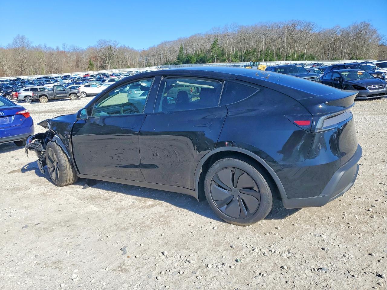 2026 Tesla Model Y - zdjęcie 2