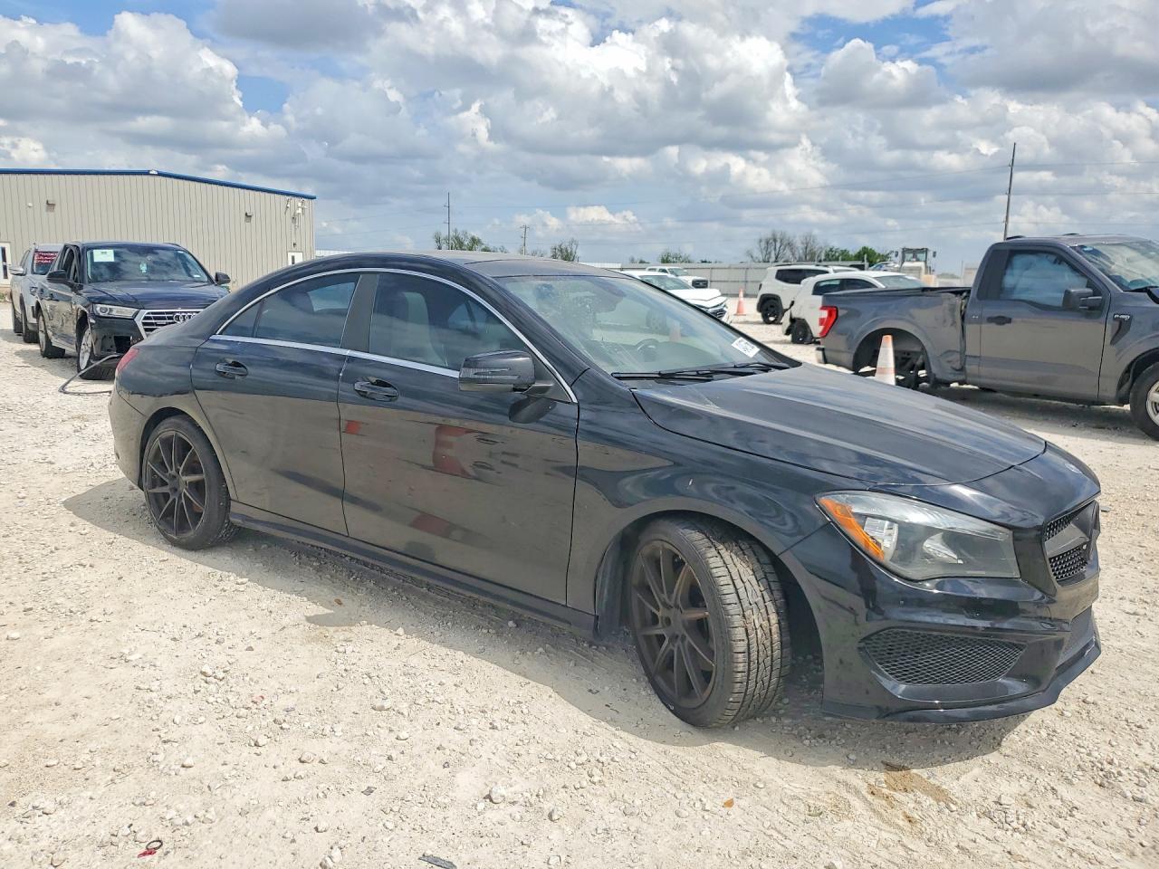 2014 Mercedes-Benz Cla 250 - zdjęcie 4