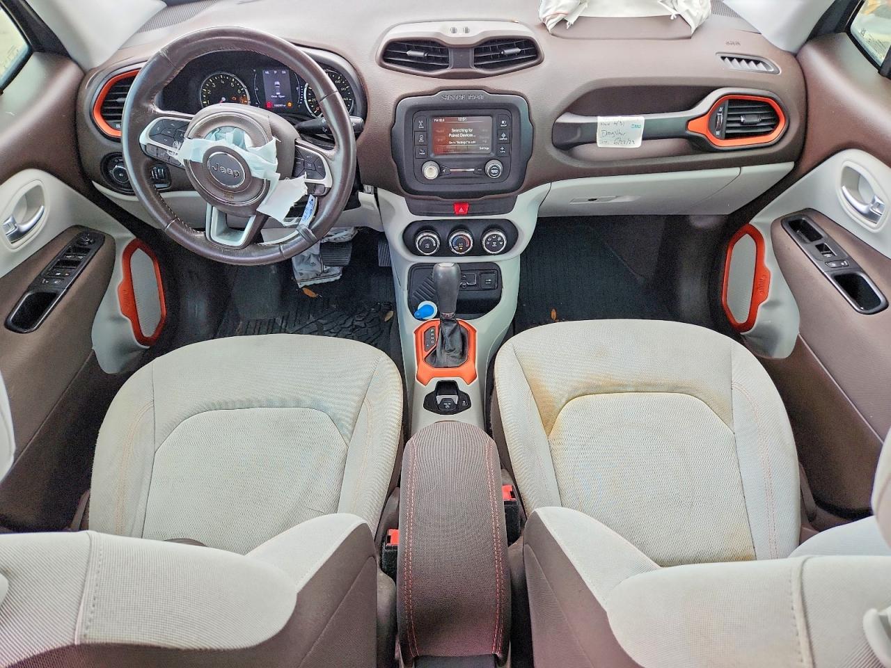 2017 Jeep Renegade Latitude - zdjęcie 8