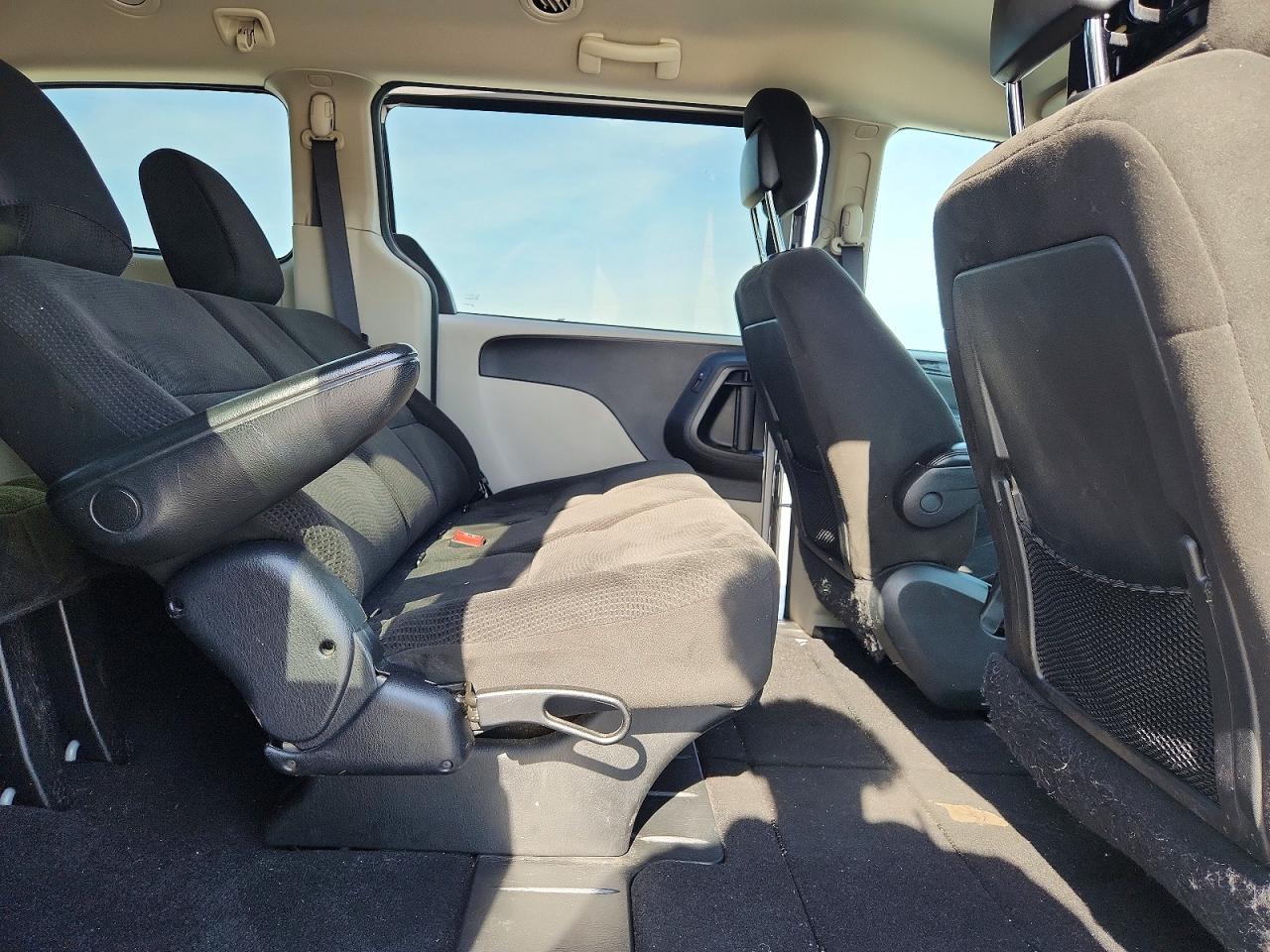 2017 Dodge Grand Caravan Se - zdjęcie 11