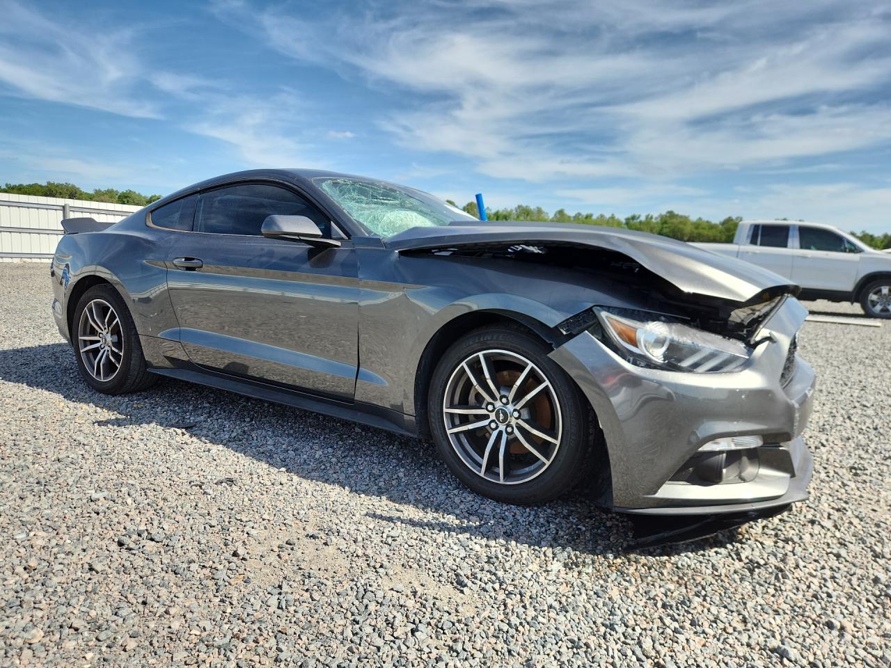 2016 Ford Mustang - zdjęcie 4