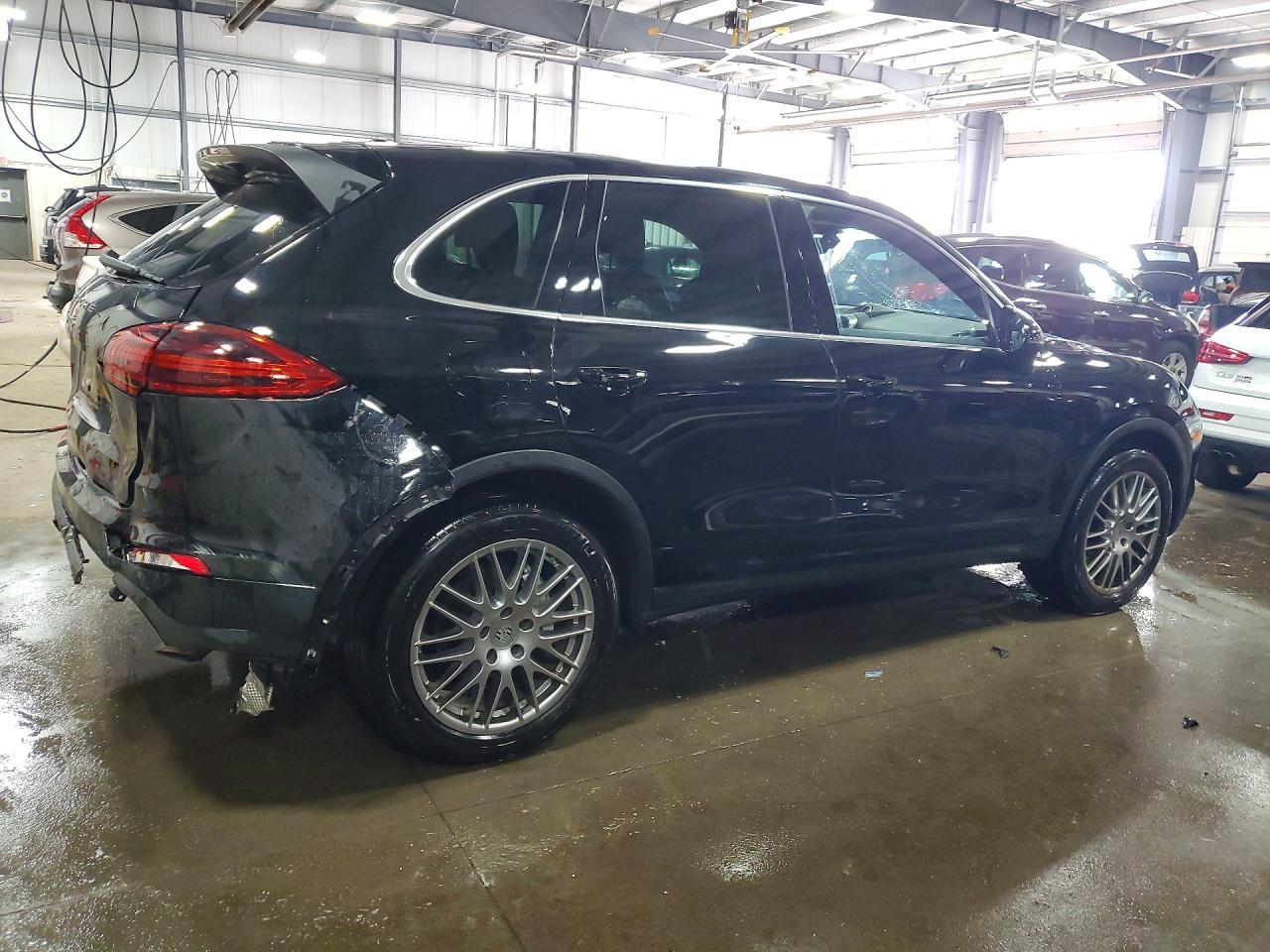 2017 Porsche Cayenne S - zdjęcie 3
