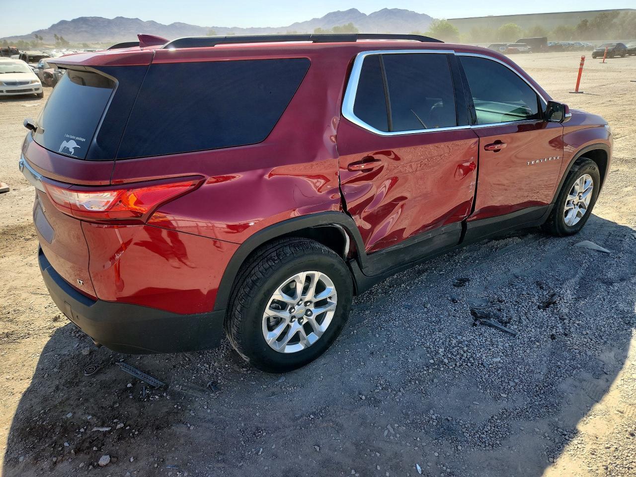 2020 Chevrolet Traverse Lt - zdjęcie 3
