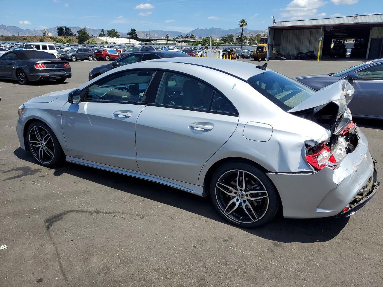 2019 Mercedes-Benz Cla 250 - zdjęcie 2