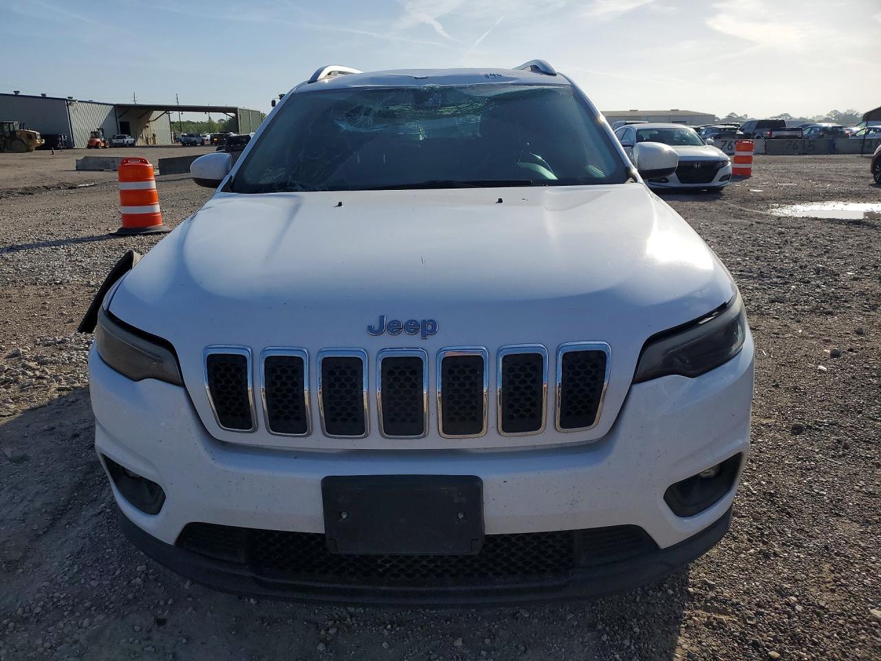 2019 Jeep Cherokee Latitude Plus - zdjęcie 5