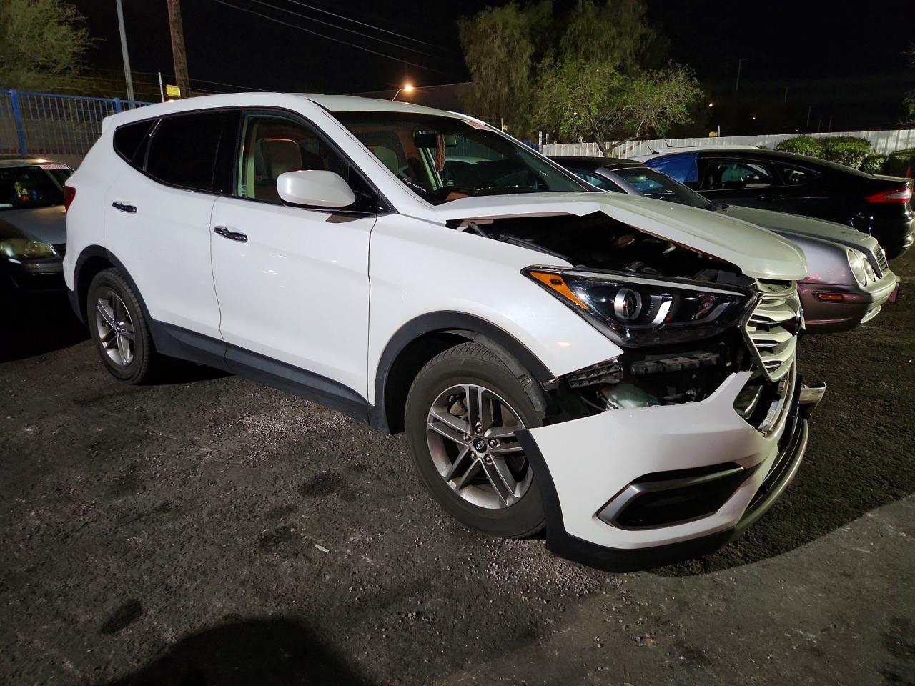 2017 Hyundai Santa Fe Sport 2.4L - zdjęcie 4