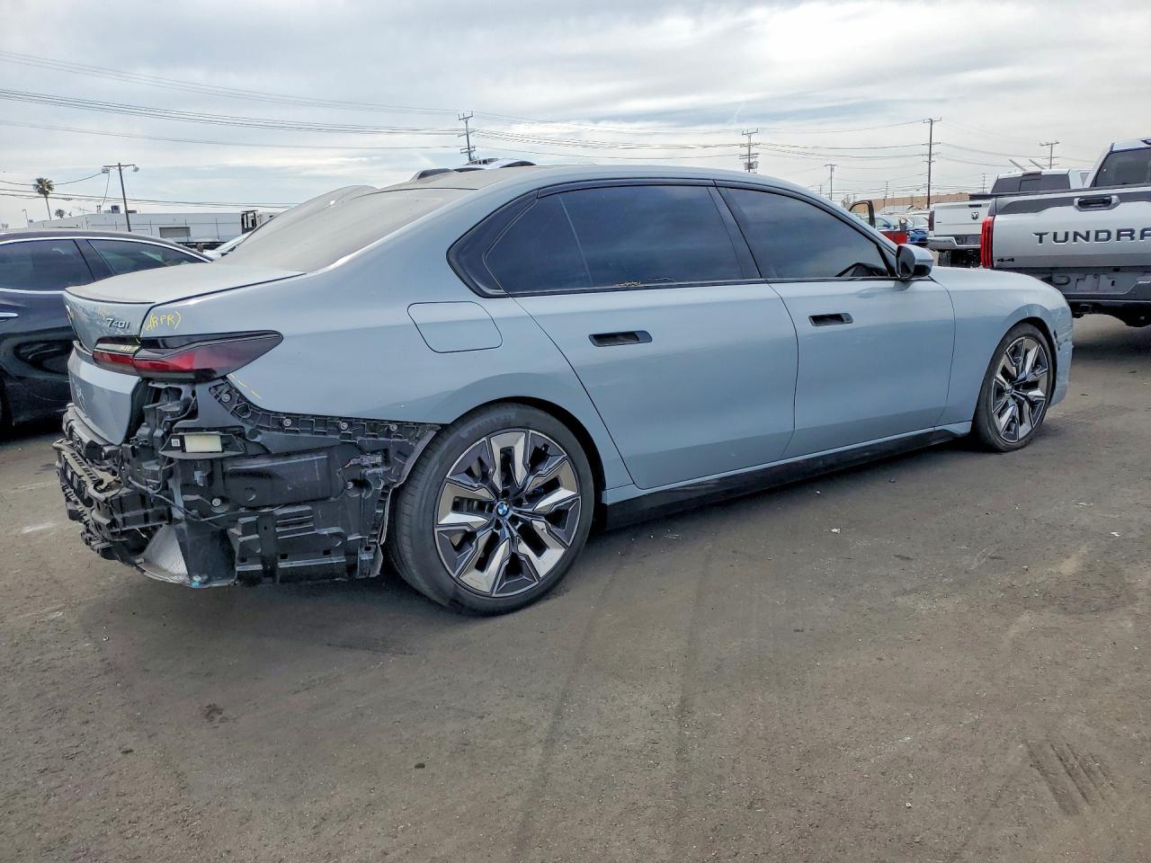 2024 BMW 740 I - zdjęcie 3