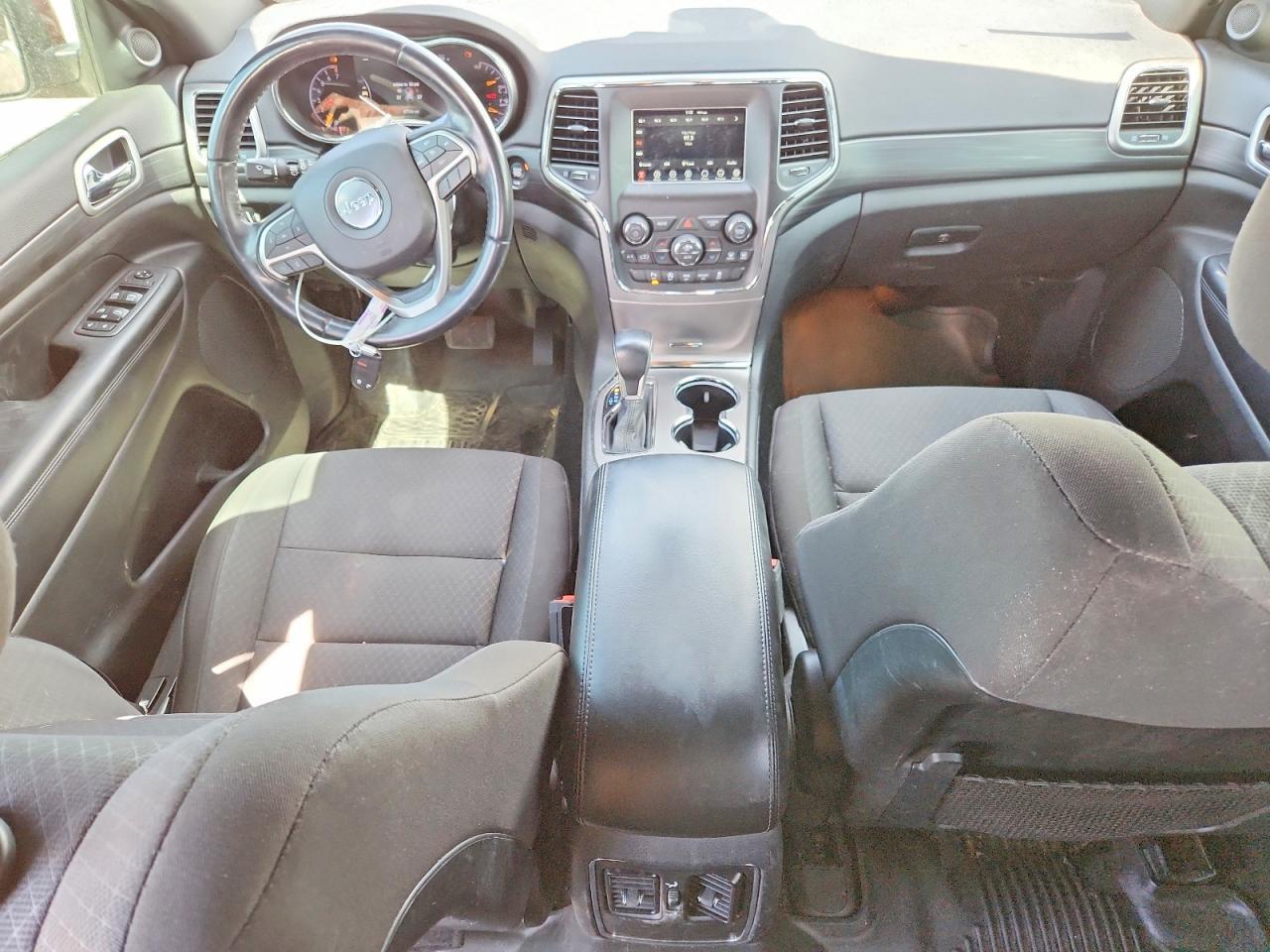 2020 Jeep Grand Cherokee Laredo - zdjęcie 8