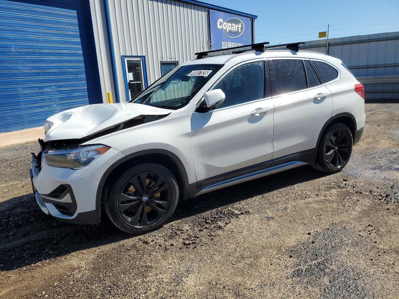 2020 BMW X1 Sdrive28I - zdjęcie główne