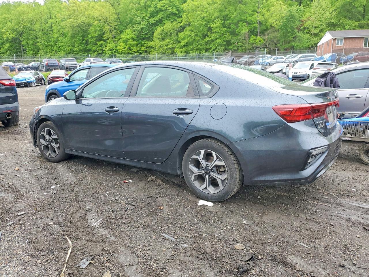 2020 Kia Forte Lxs - zdjęcie 2