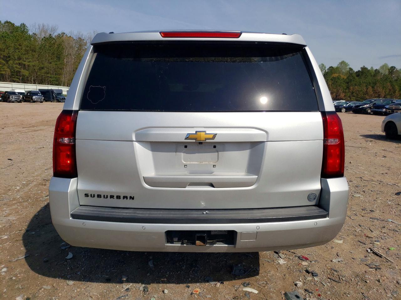 2019 Chevrolet Suburban K1500 Lt - zdjęcie 6