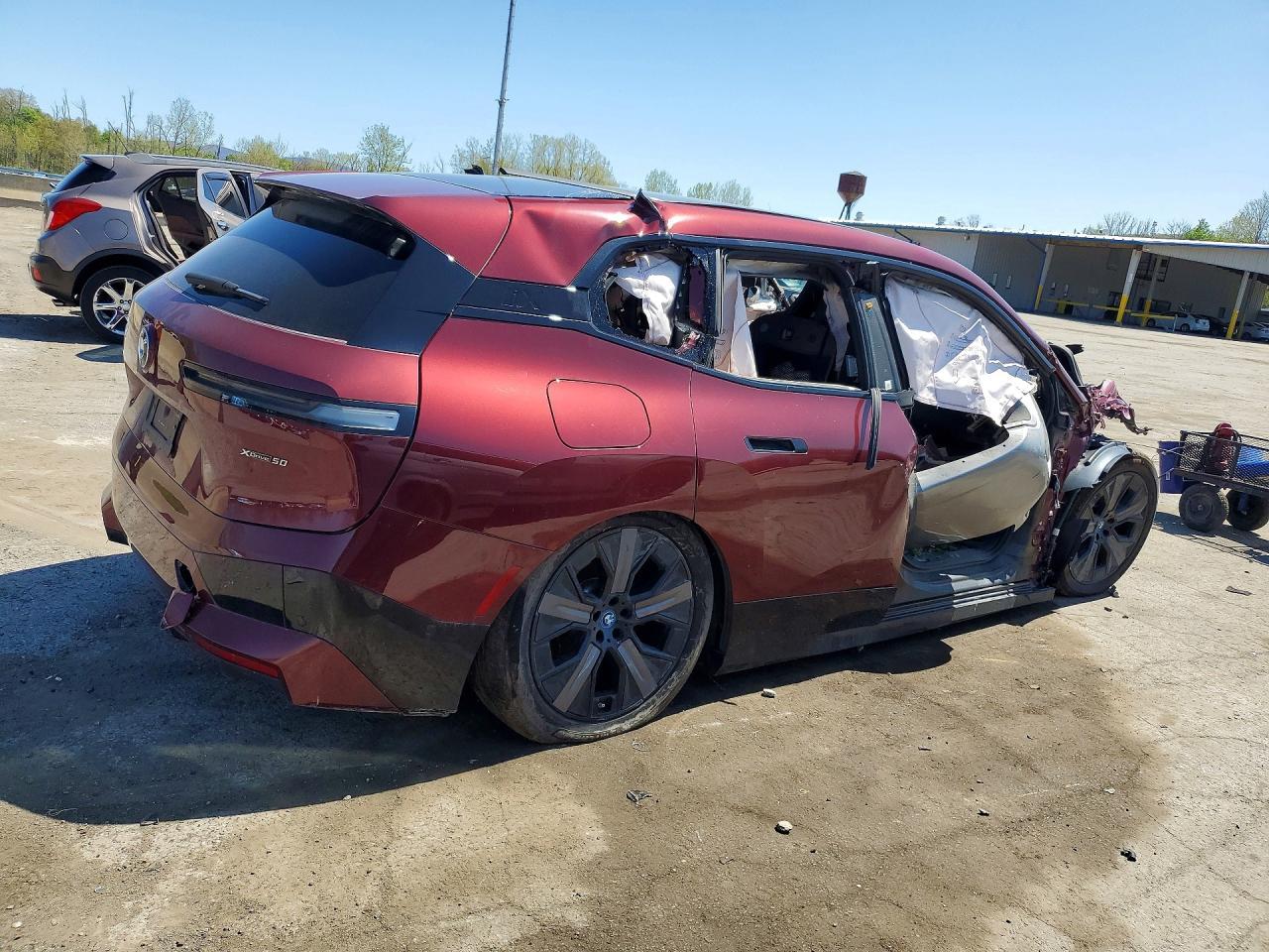 2024 BMW Ix xDrive50 - zdjęcie 3