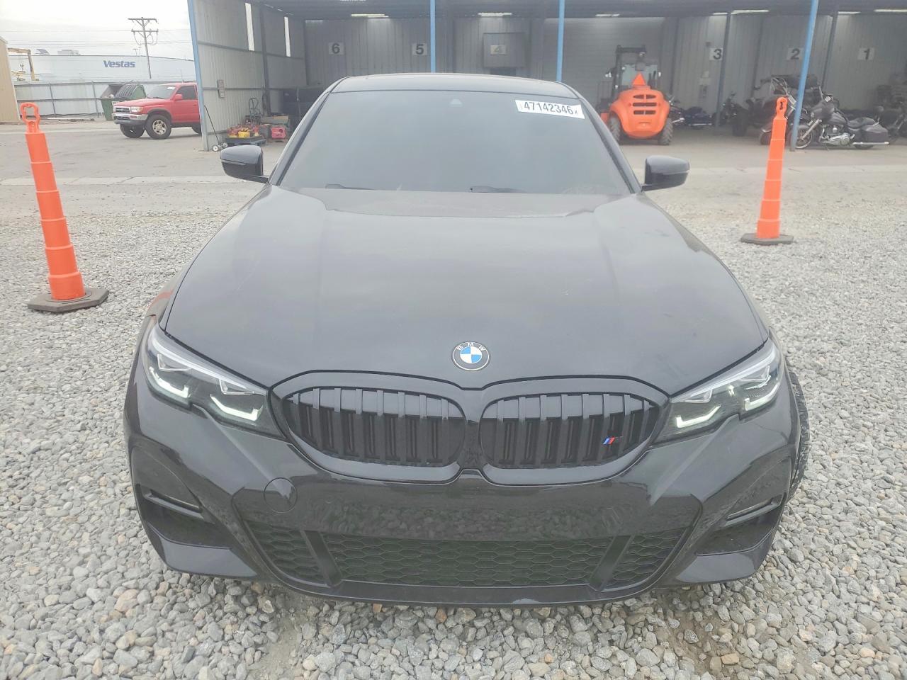 2022 BMW 330Xi - zdjęcie 5