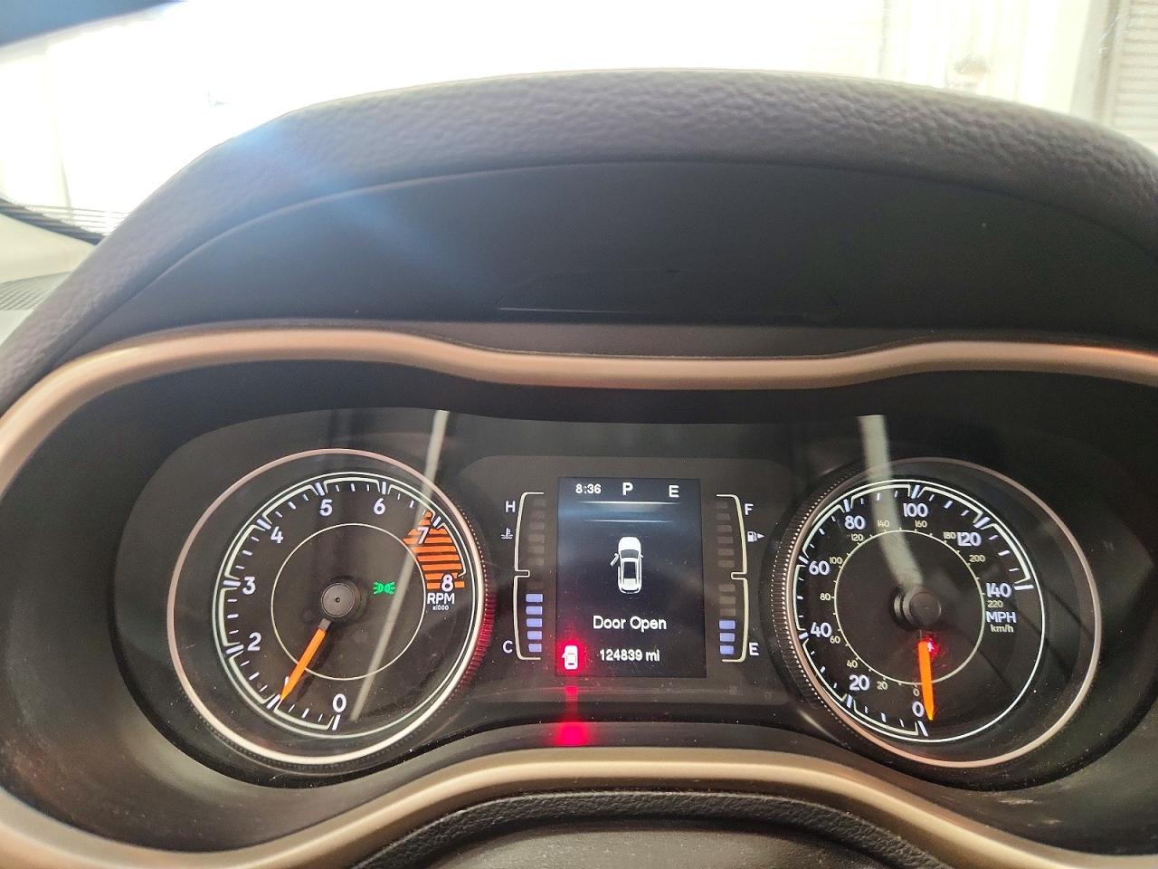 2016 Jeep Cherokee Latitude - zdjęcie 9