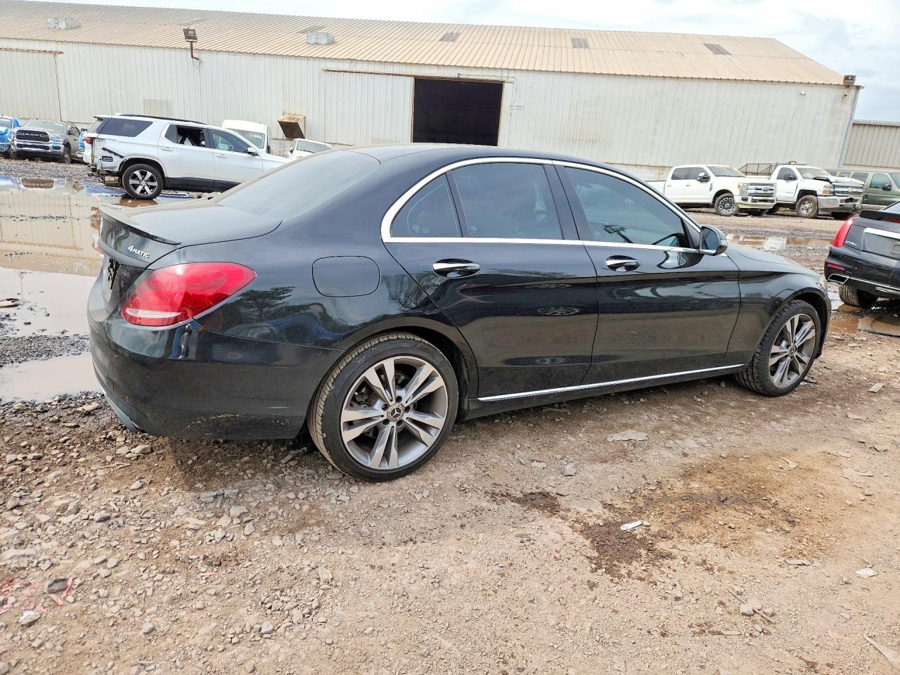 2018 Mercedes-Benz C 300 4Matic - zdjęcie 3