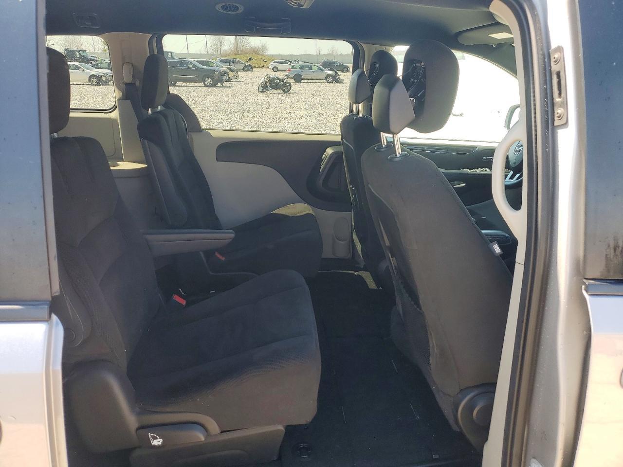 2017 Dodge Grand Caravan Se - zdjęcie 11