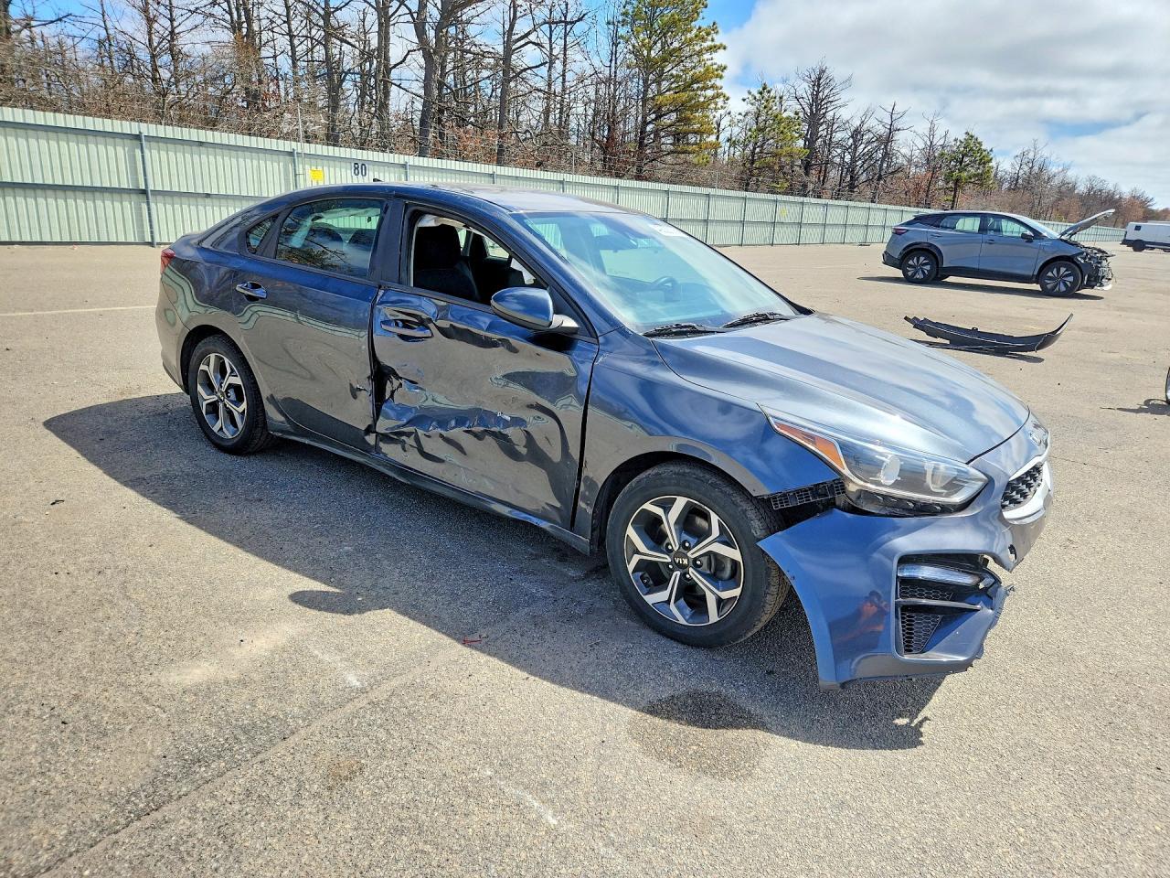 2019 Kia Forte Lxs - zdjęcie 4