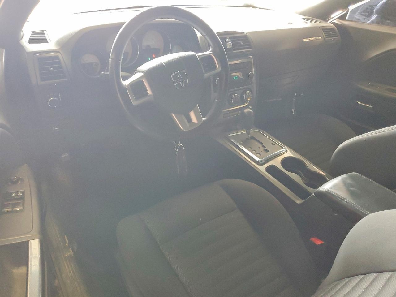 2014 Dodge Challenger Sxt - zdjęcie 8