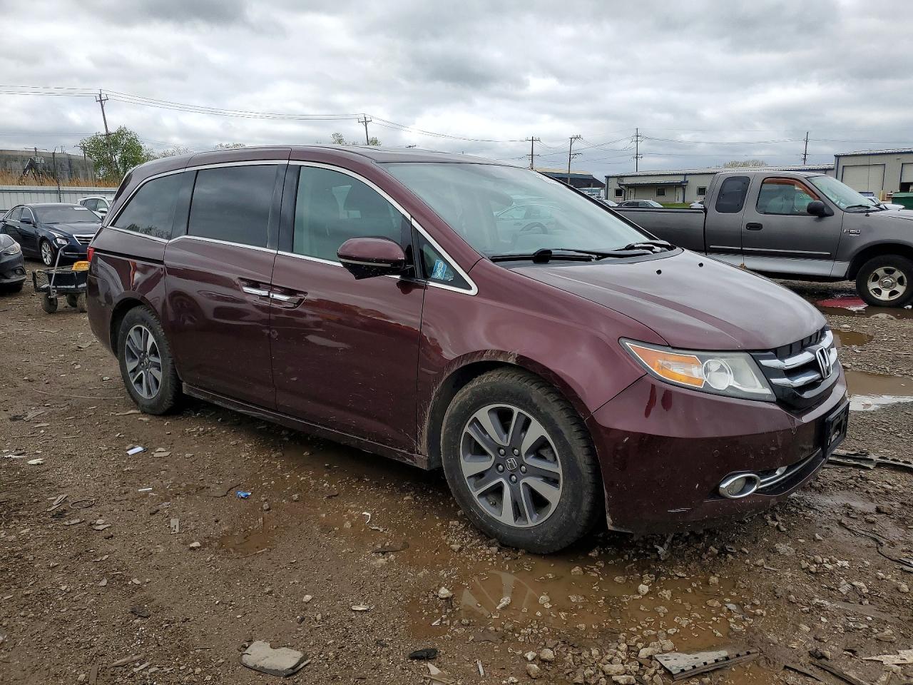 2015 Honda Odyssey Touring - zdjęcie 4